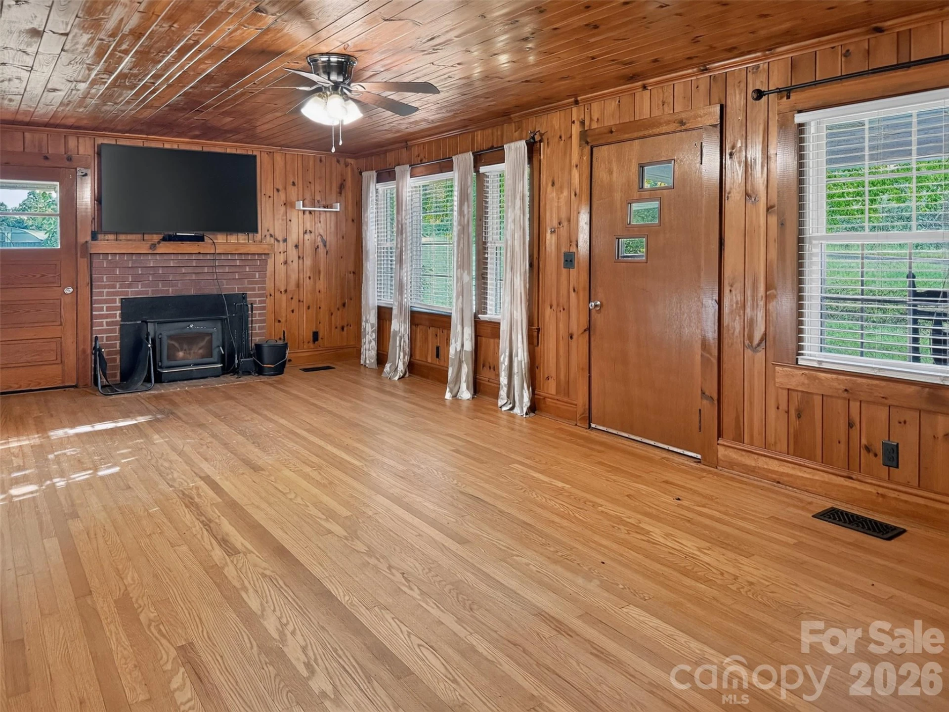 683 McDaniel Road - Photo 8