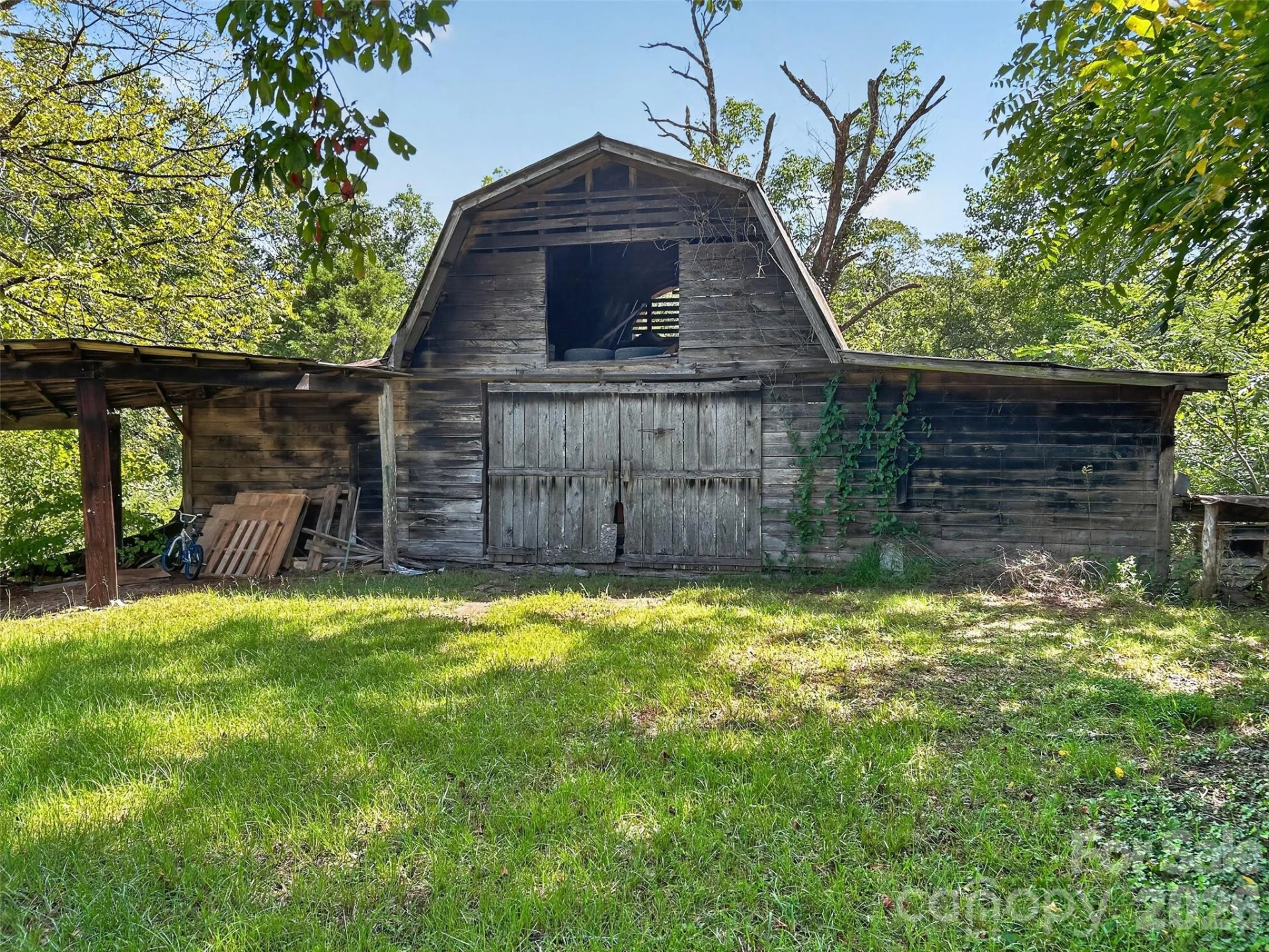 683 McDaniel Road - Photo 33