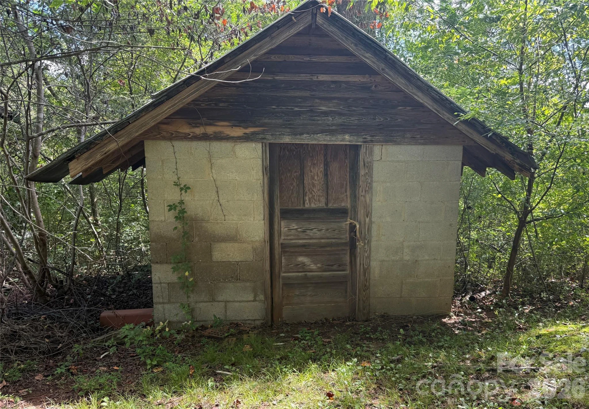683 McDaniel Road - Photo 39