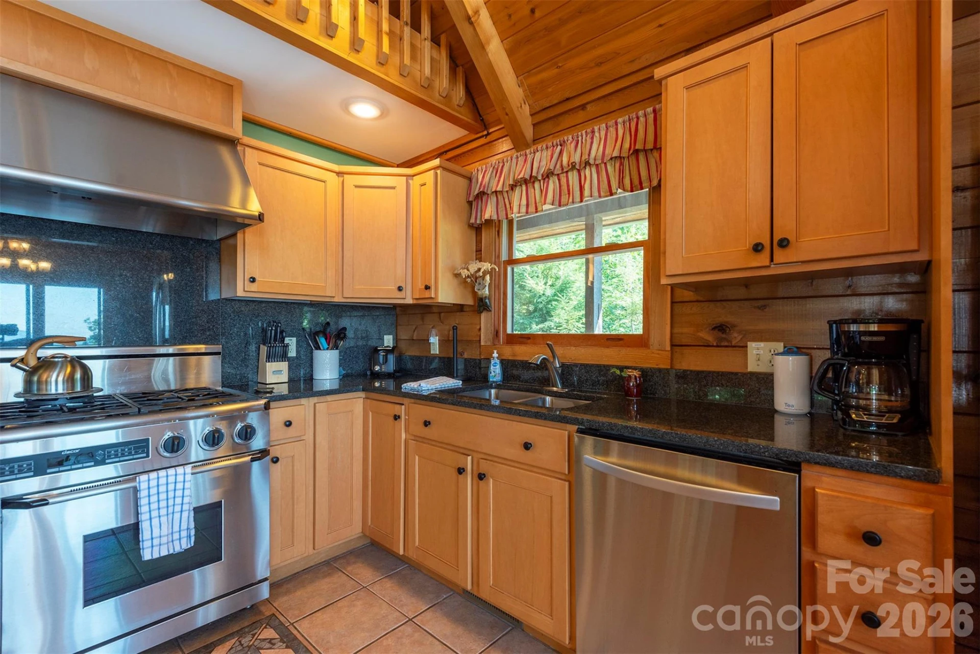 1242 Gateway Parkway - Photo 13