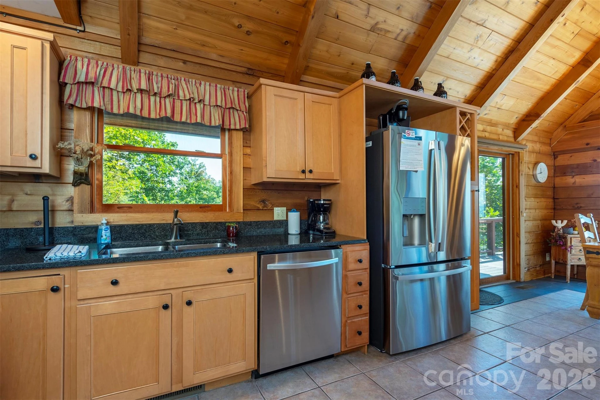 1242 Gateway Parkway - Photo 14