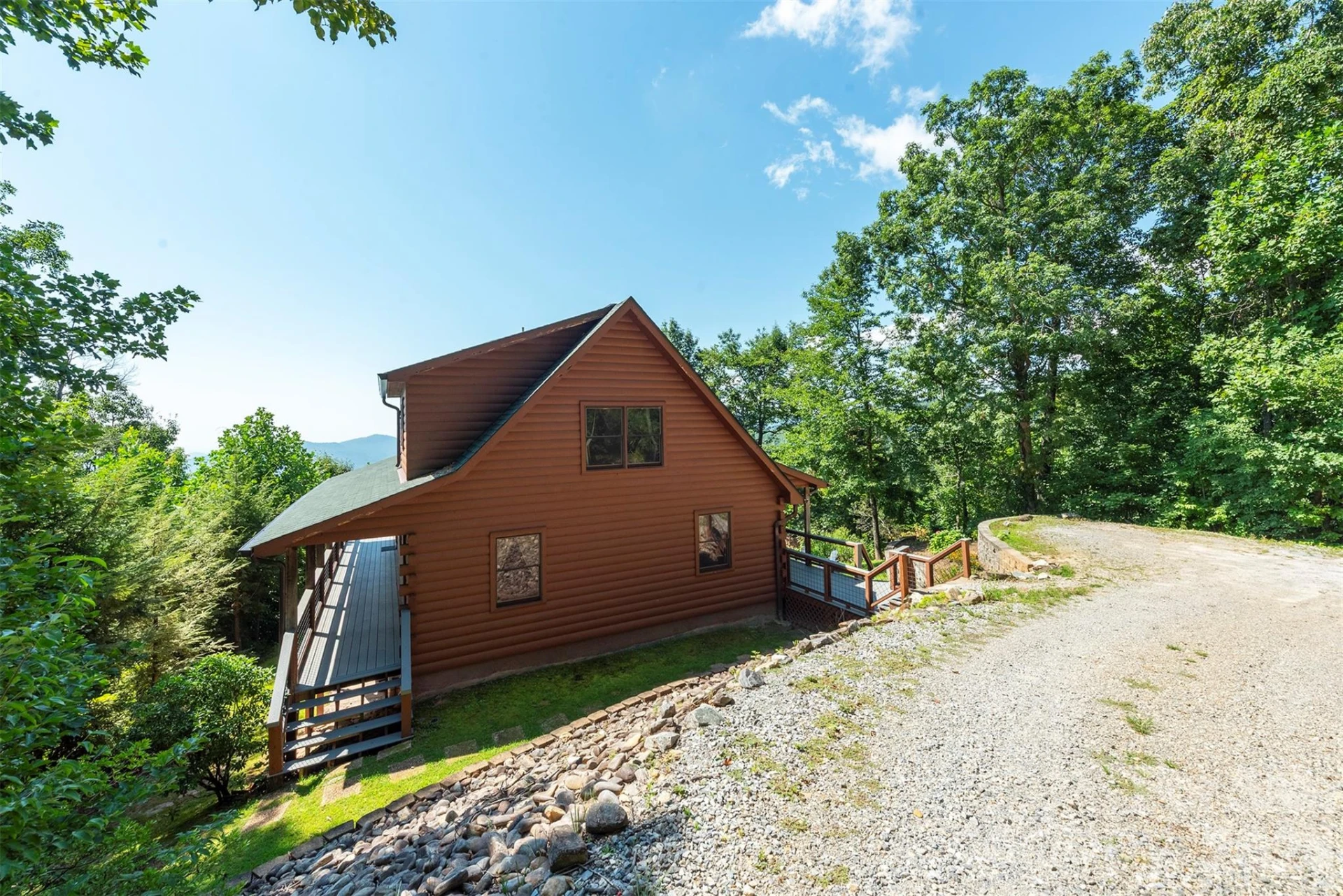 1242 Gateway Parkway - Photo 42