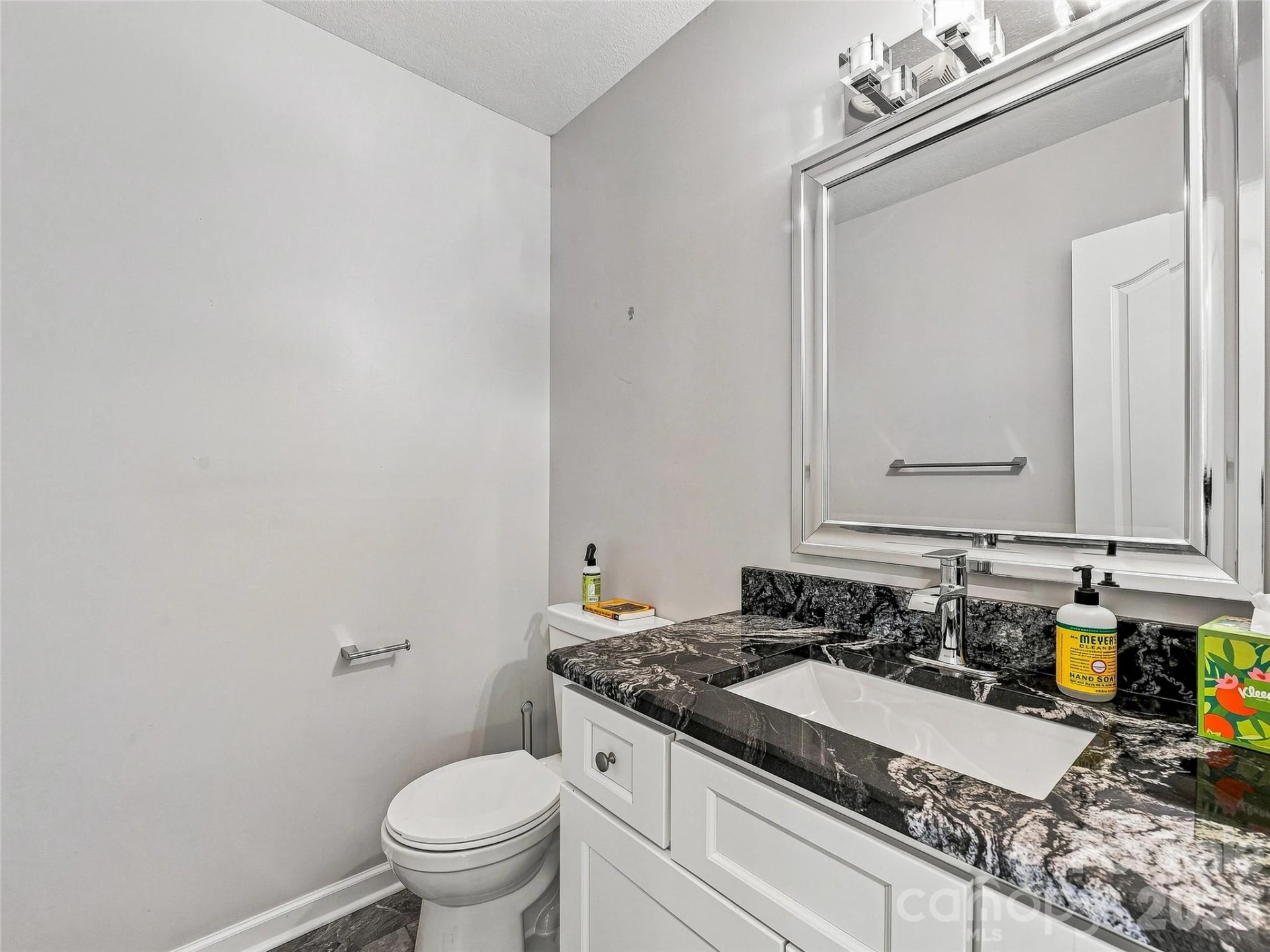 73 Mountain Street - Photo 12