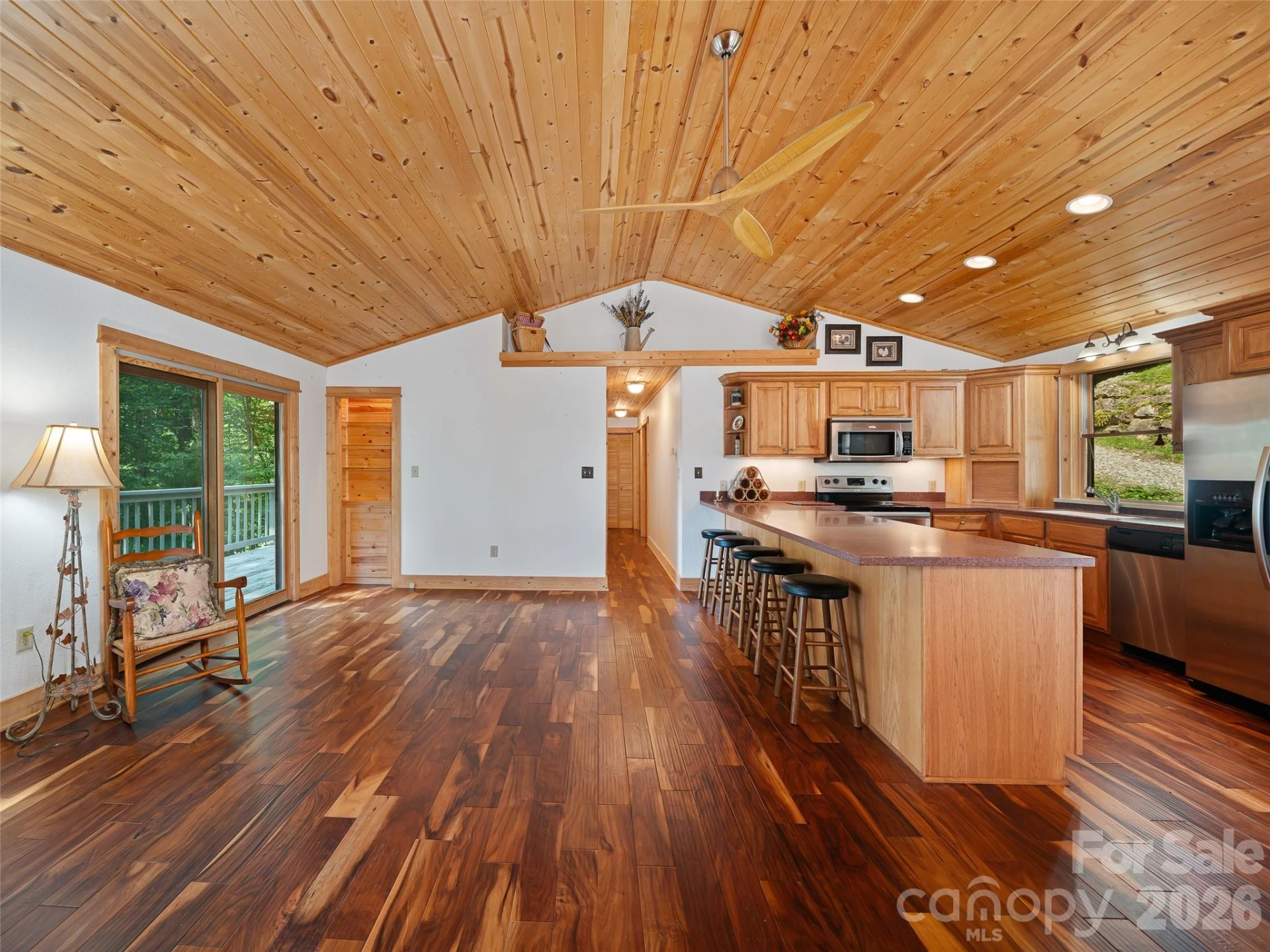 73 Oak Ridge Court - Photo 6
