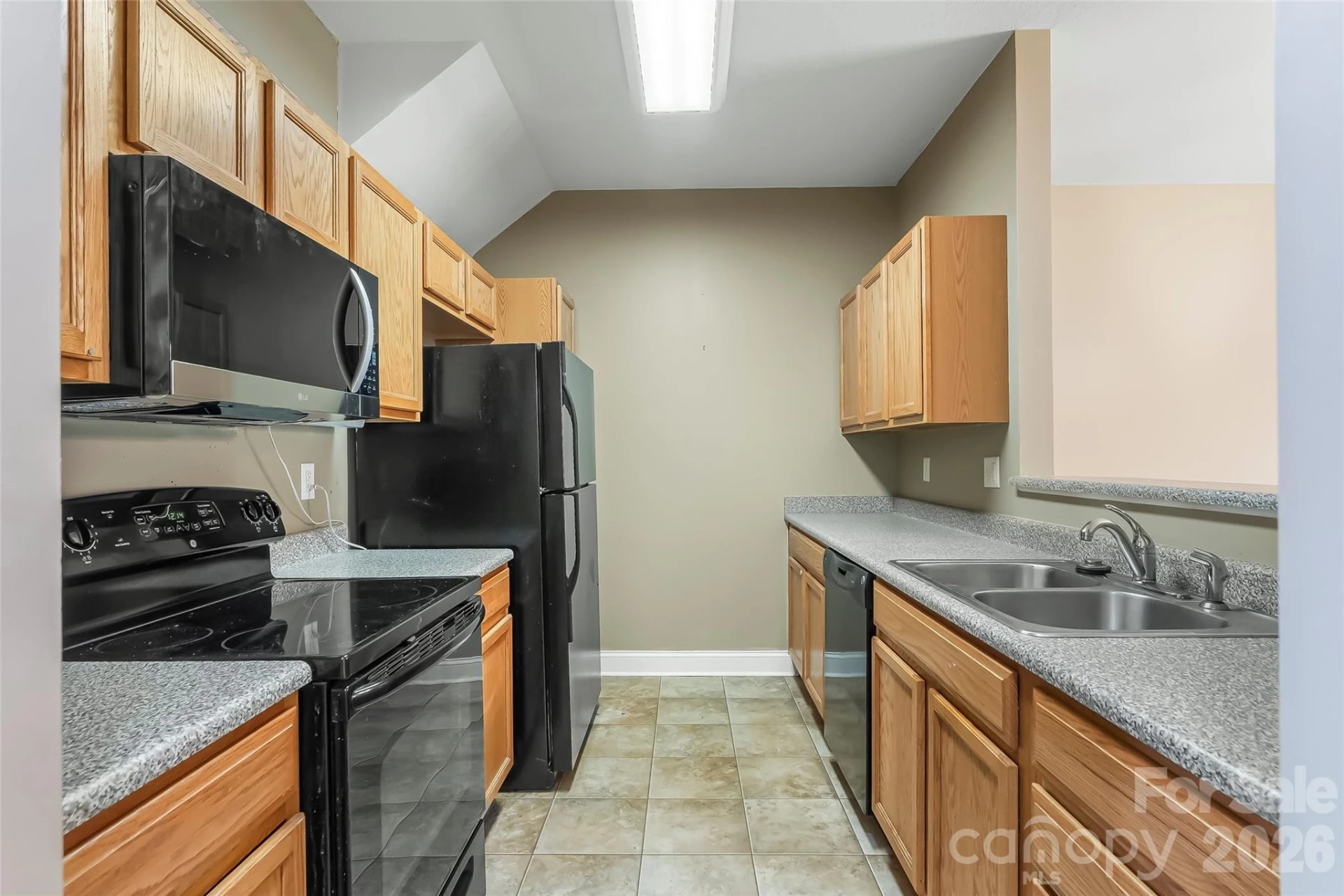 123 Foxden Drive #103 - Photo 4