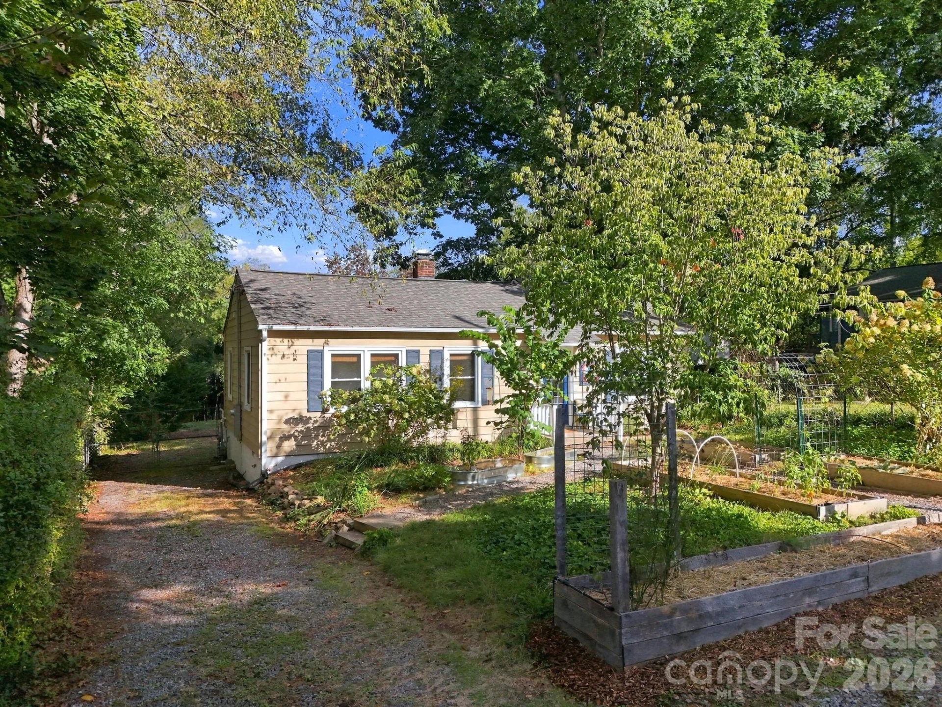 21 Balsam Avenue - Photo 40