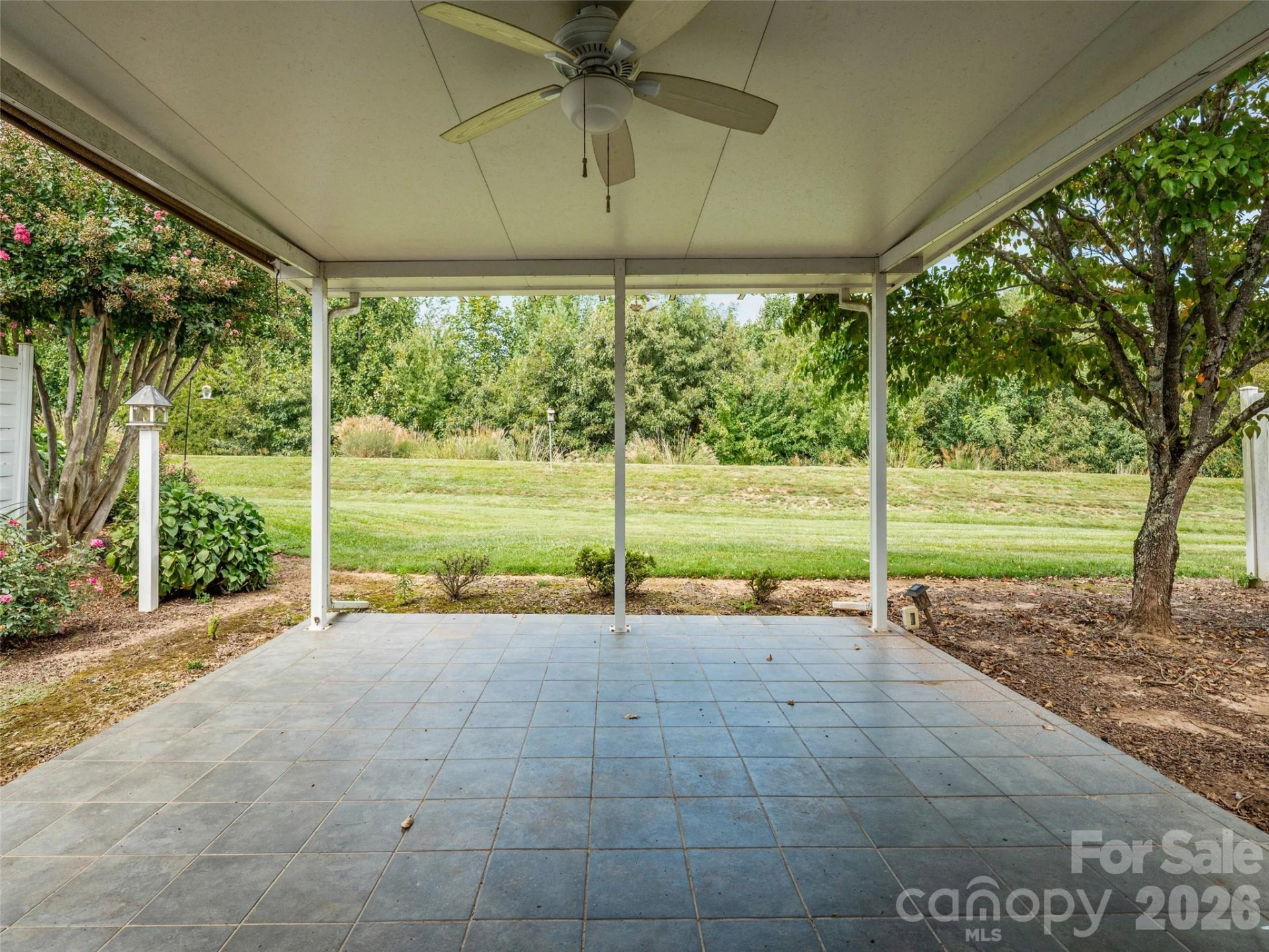 21 Heather Way - Photo 2