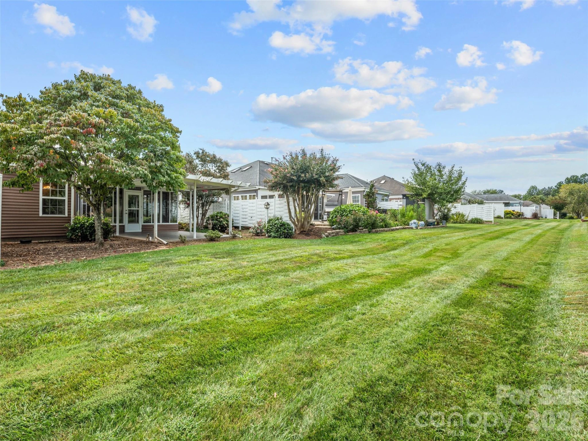 21 Heather Way - Photo 3
