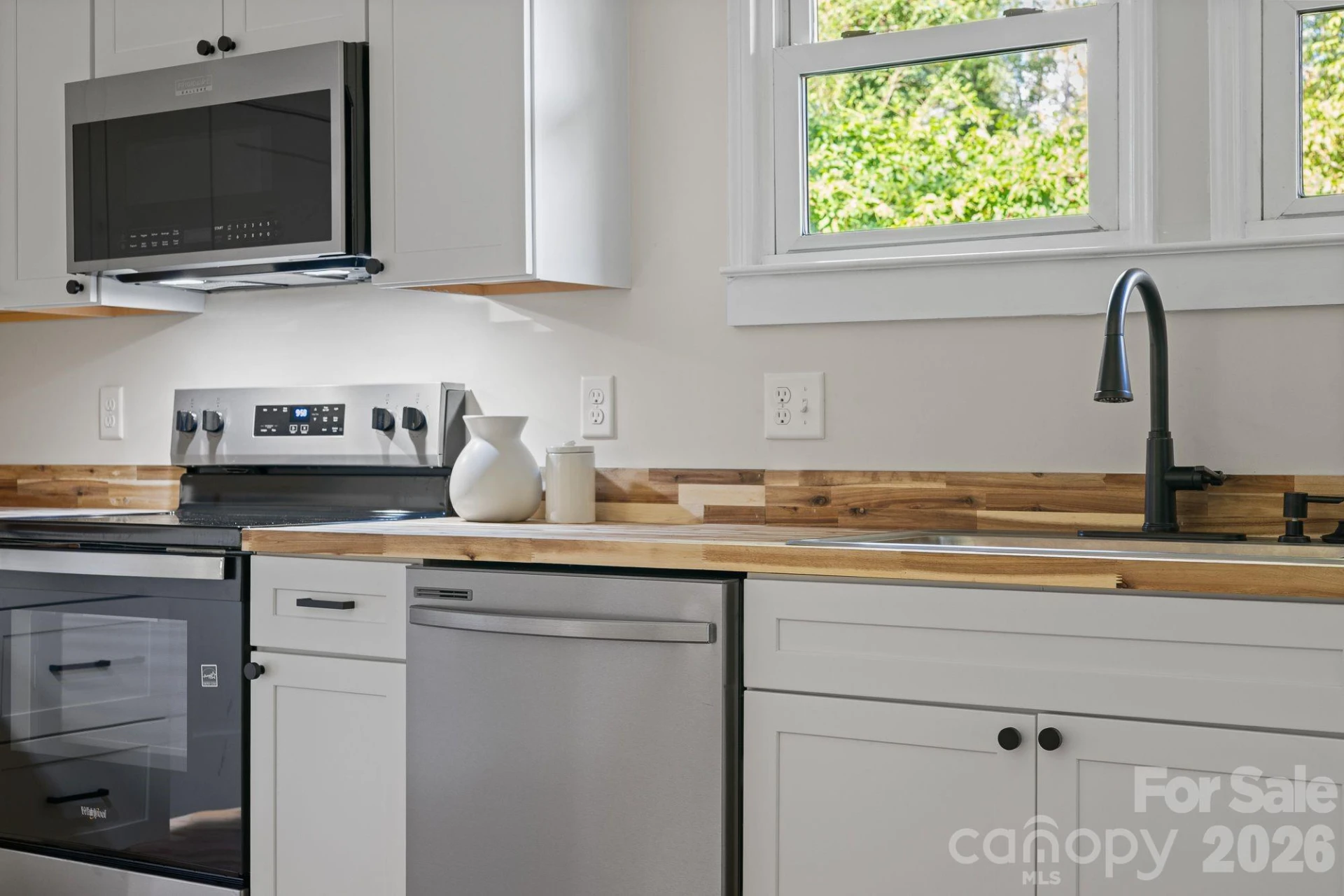 156 State Street - Photo 8