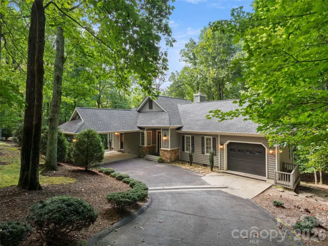 108 Little Cherokee Ridge, Hendersonville, NC, 28739
