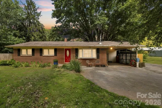 10687 Cruso Road, Canton, NC, 28716