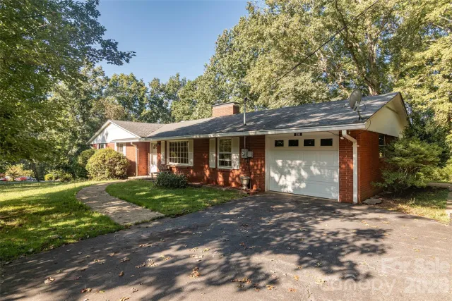 235 Landis Road, Marion, NC, 28752