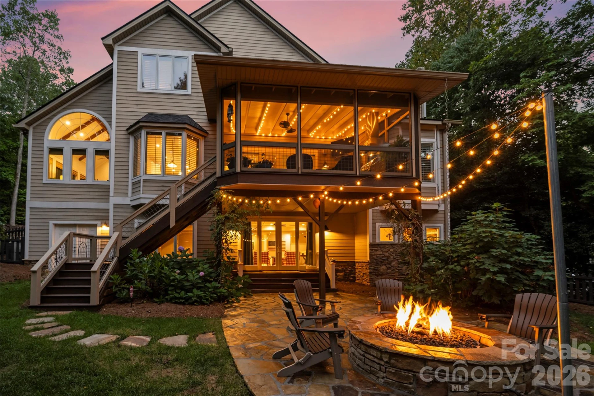 1637 Olmsted Drive - Photo 2