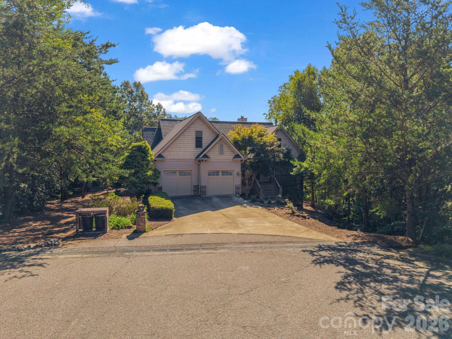 224 Highland Heights - Photo 2