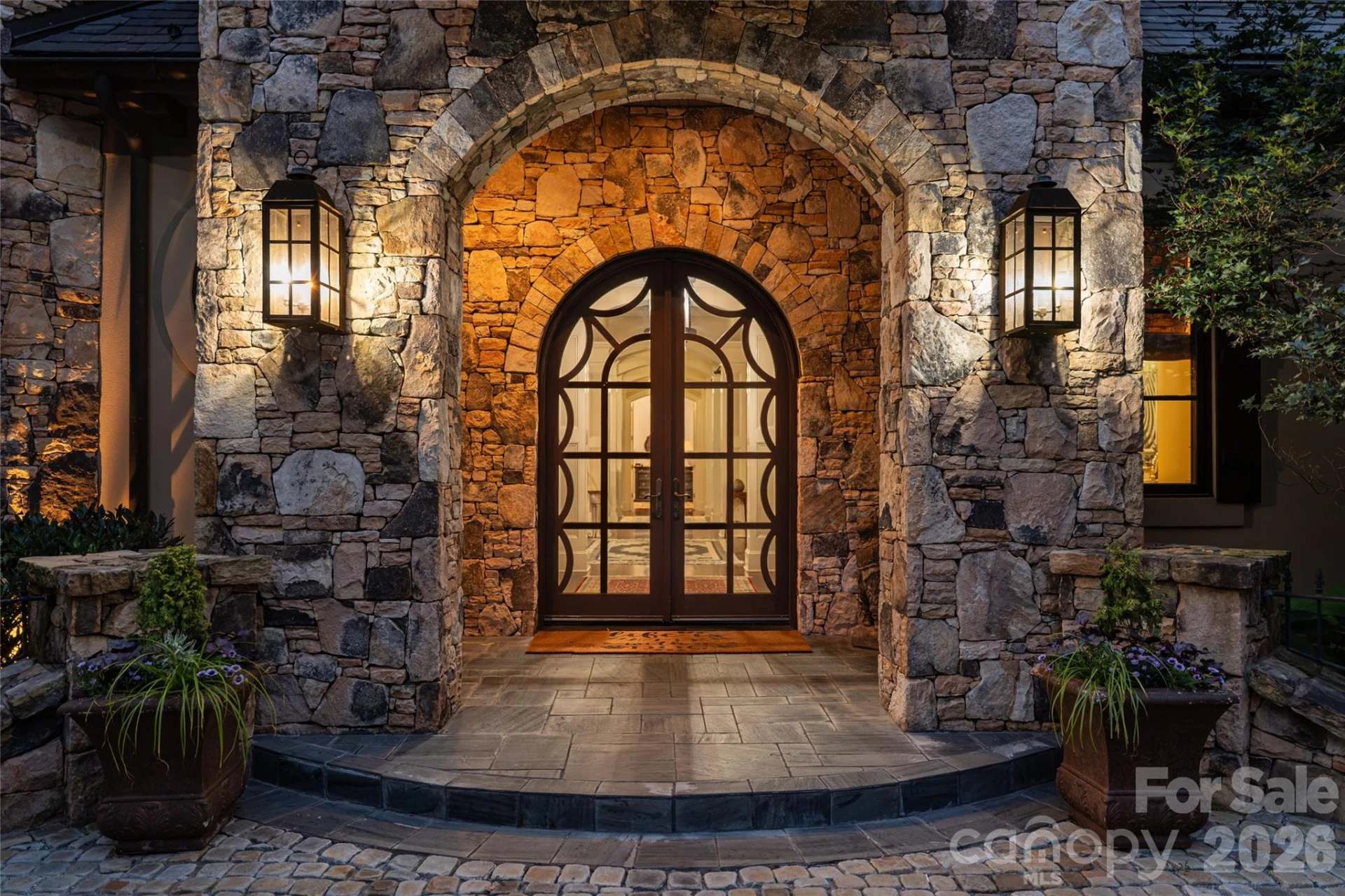 204 Secluded Hills Lane - Photo 2