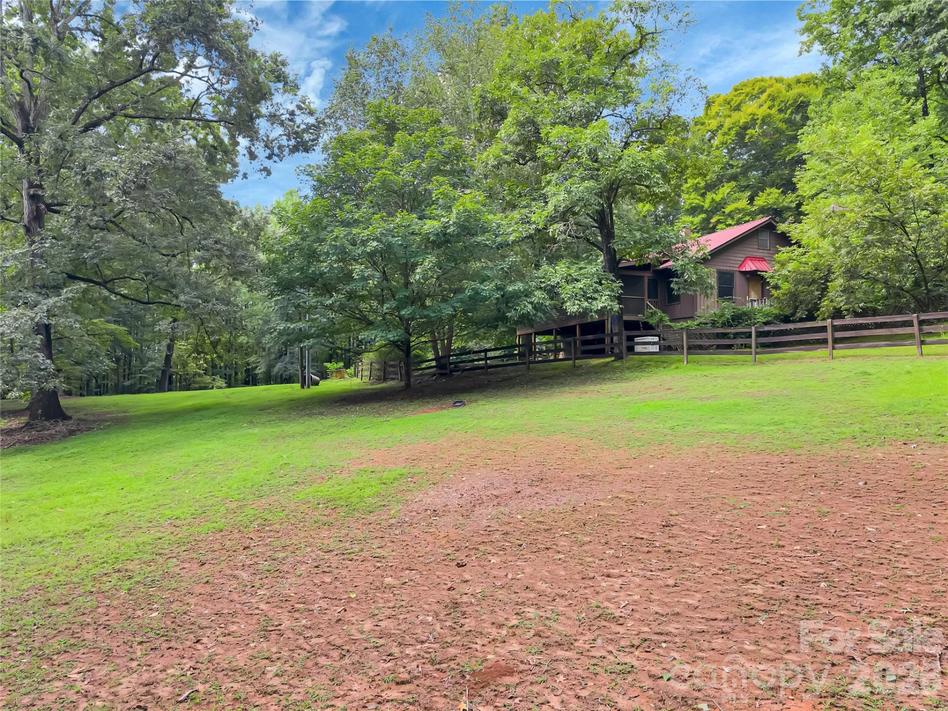 989 Fox Mountain Road