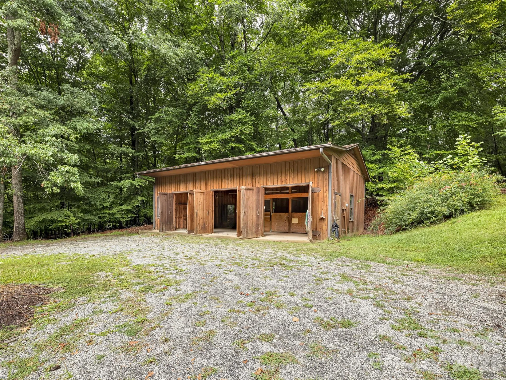 989 Fox Mountain Road - Photo 33