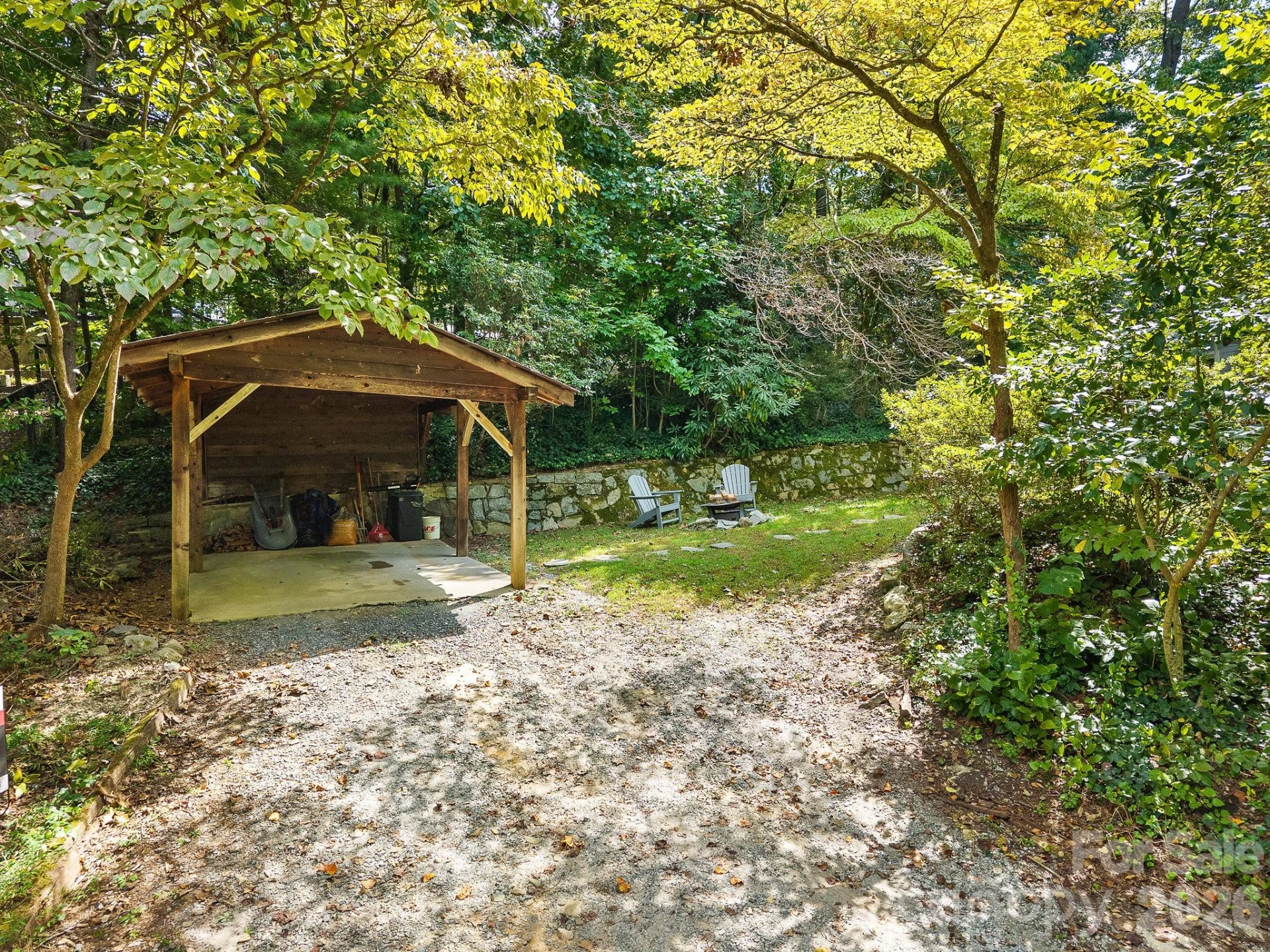 240 Seneca Boulevard - Photo 5