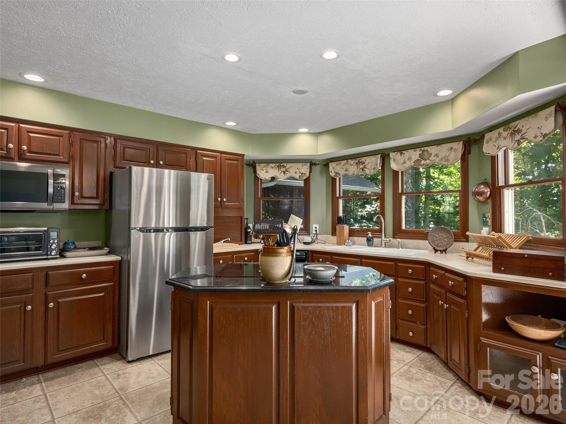 440 Sondley Woods Place - Photo 11