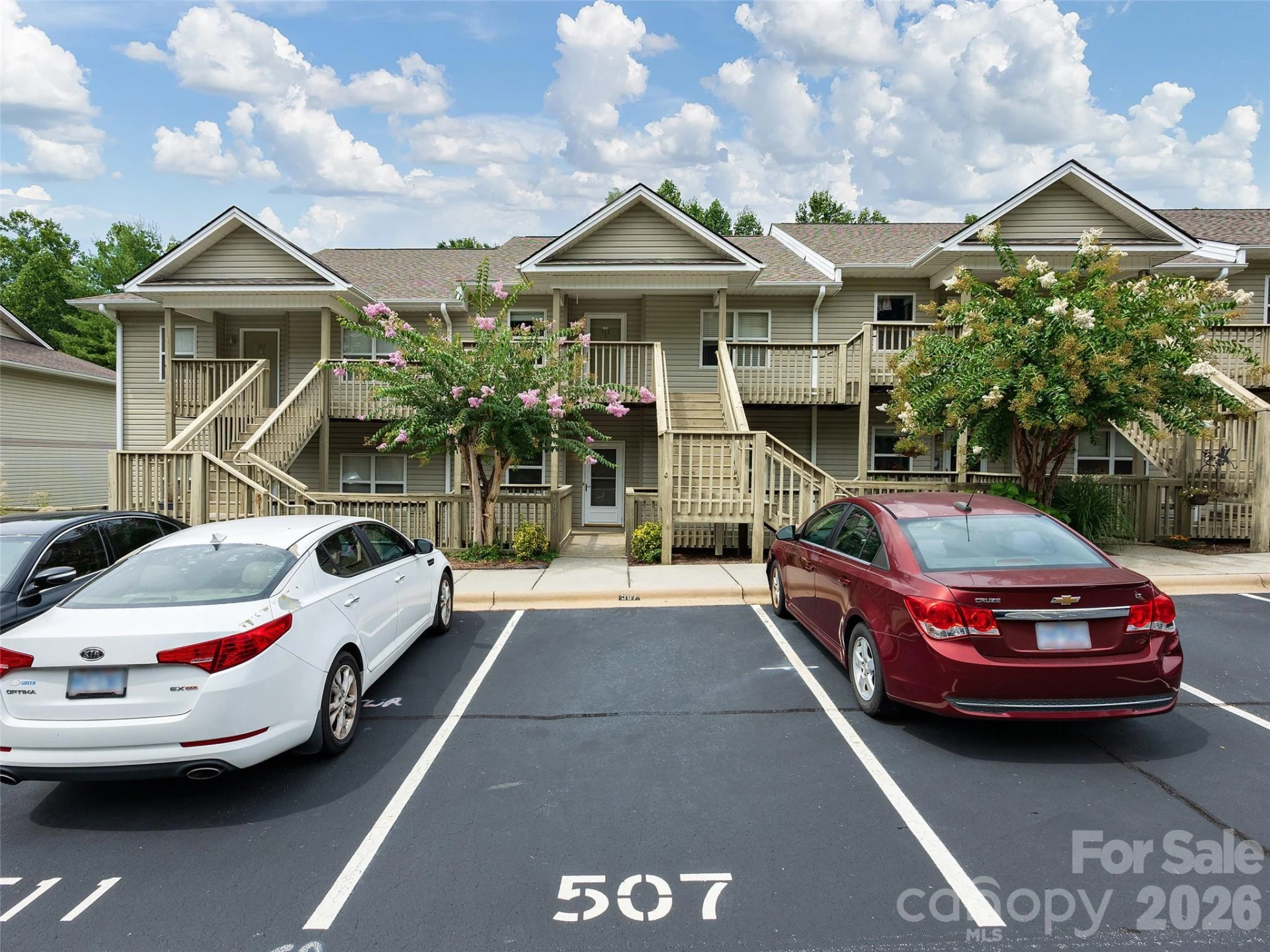 507 Carlyle Way