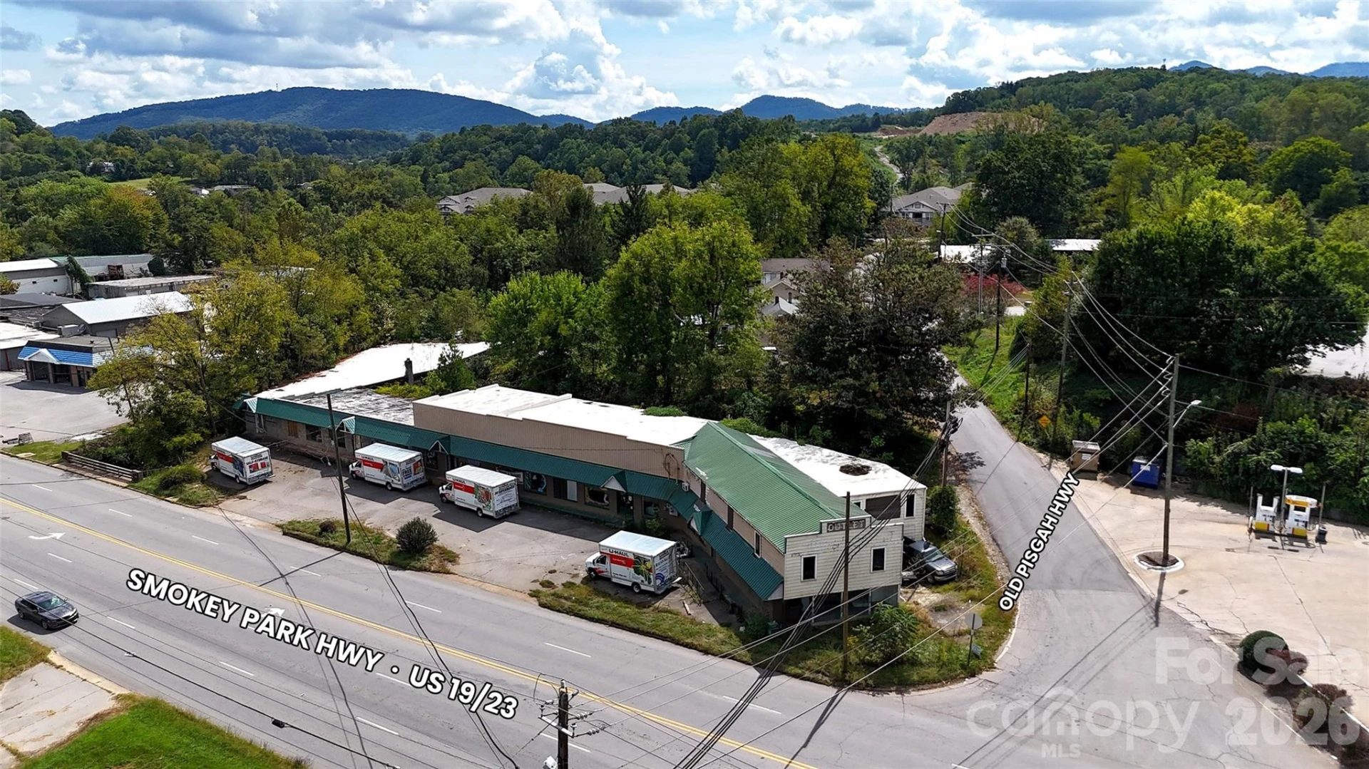1482 Smokey Park Highway - Photo 12