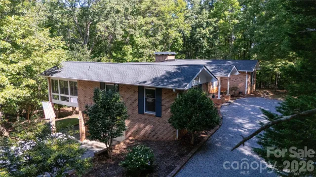 1137 Mountain Laurel Drive, Columbus, NC, 28722