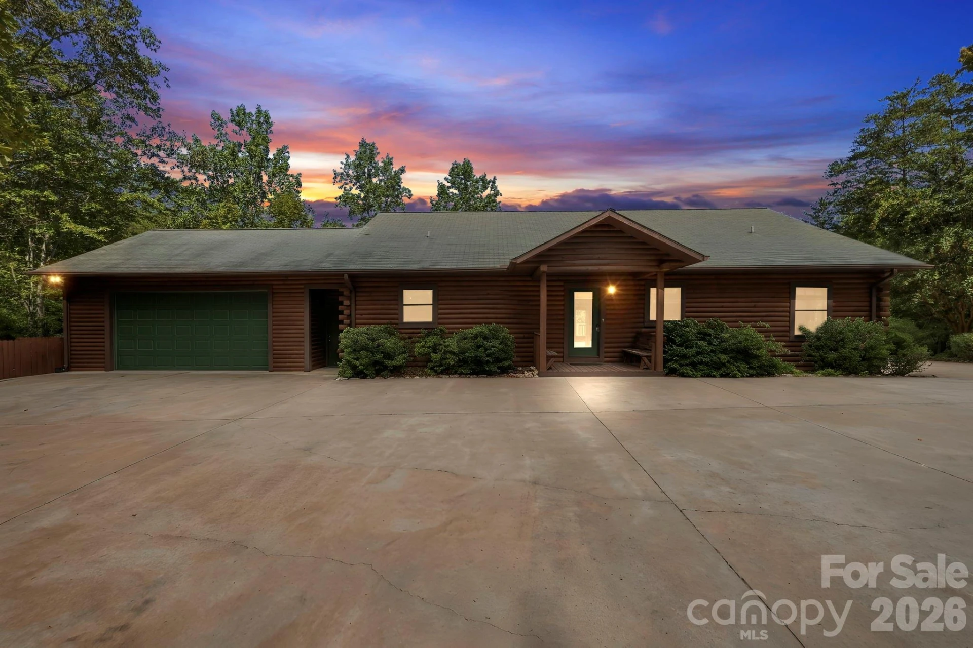 134 Raleigh Drive - Photo 2