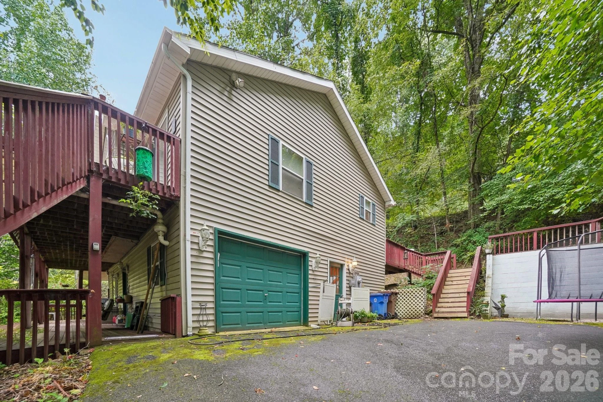 650 Creek Side Drive - Photo 2