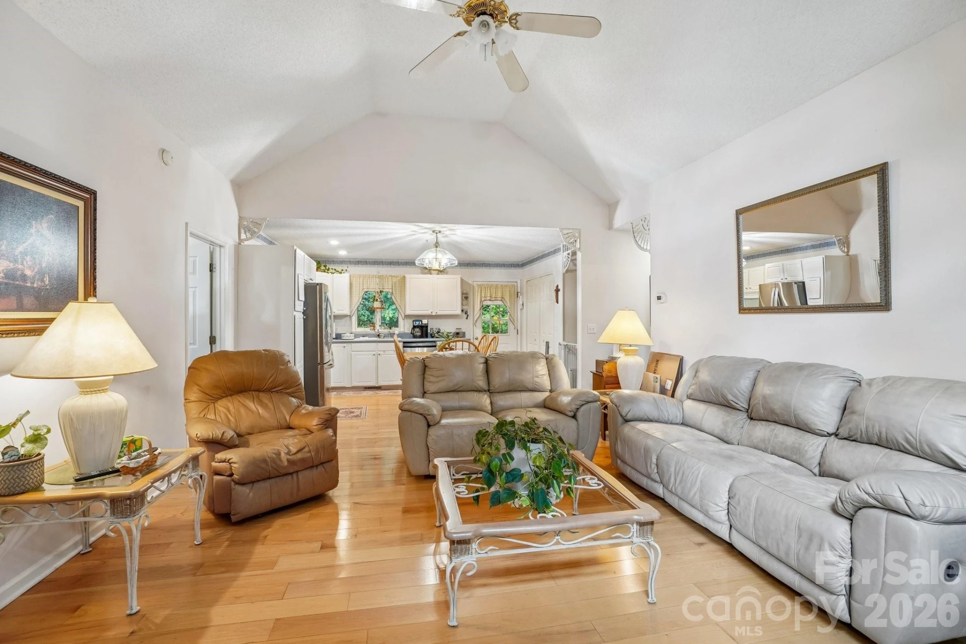 650 Creek Side Drive - Photo 3