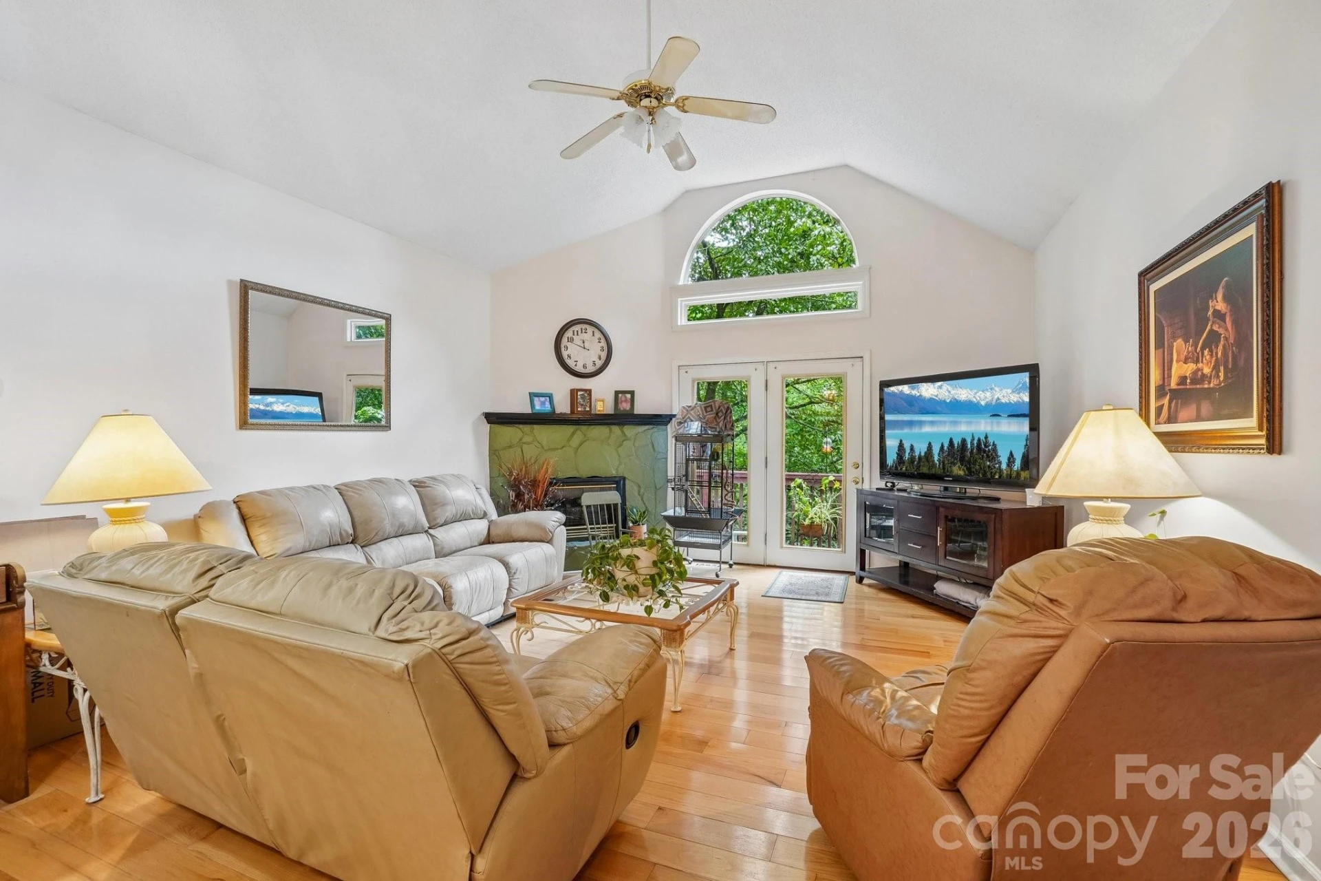 650 Creek Side Drive - Photo 4