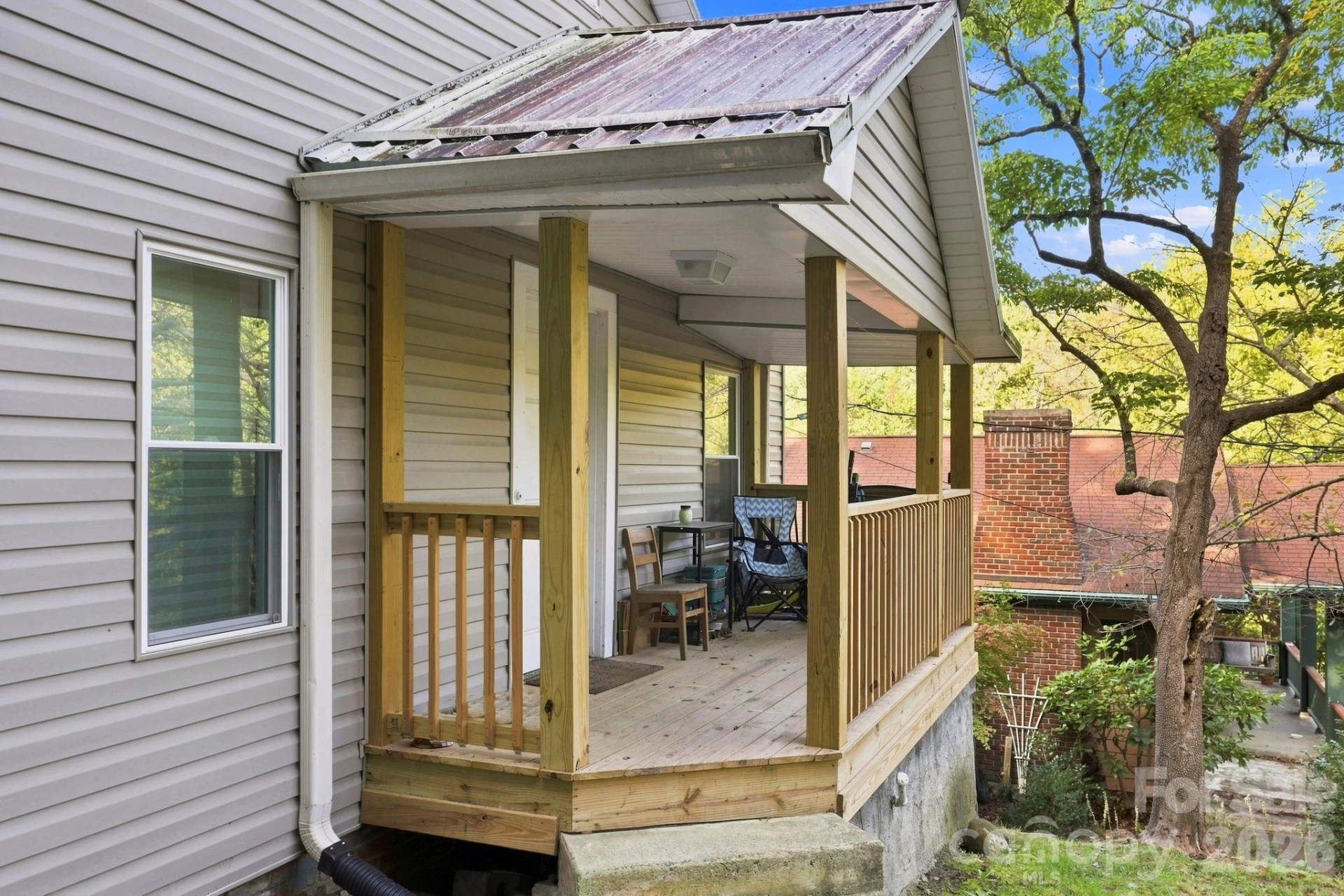 65 King Street - Photo 2