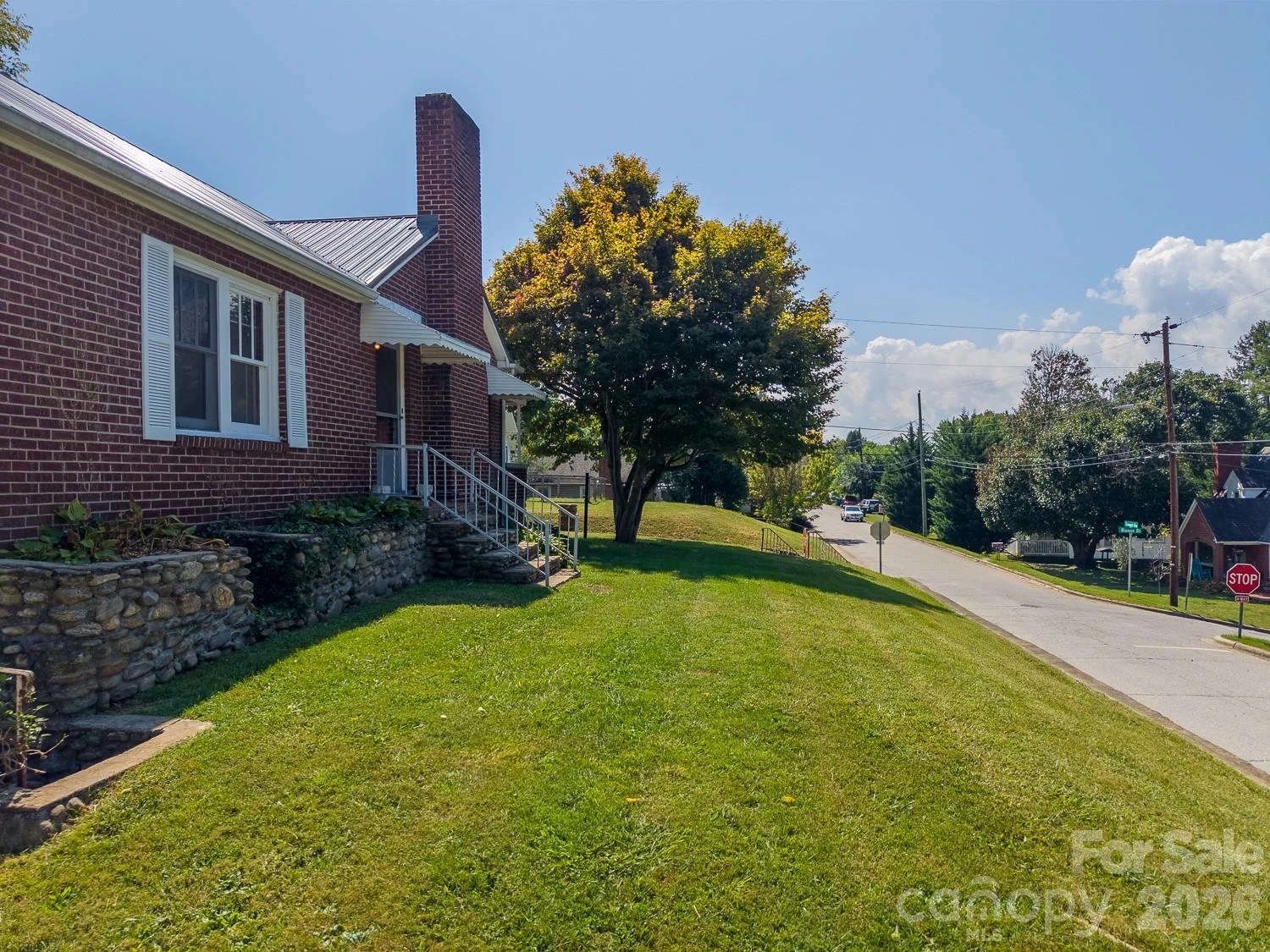 314 Trammell Avenue - Photo 2