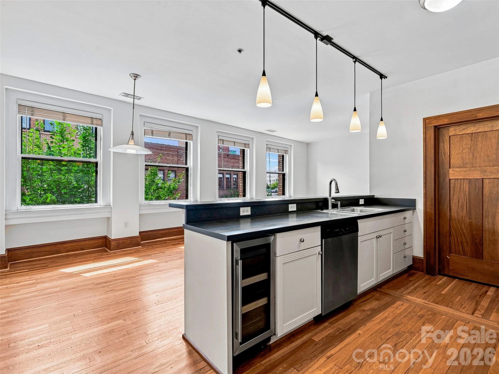 55 1/2 Haywood Street #3B - Photo 6