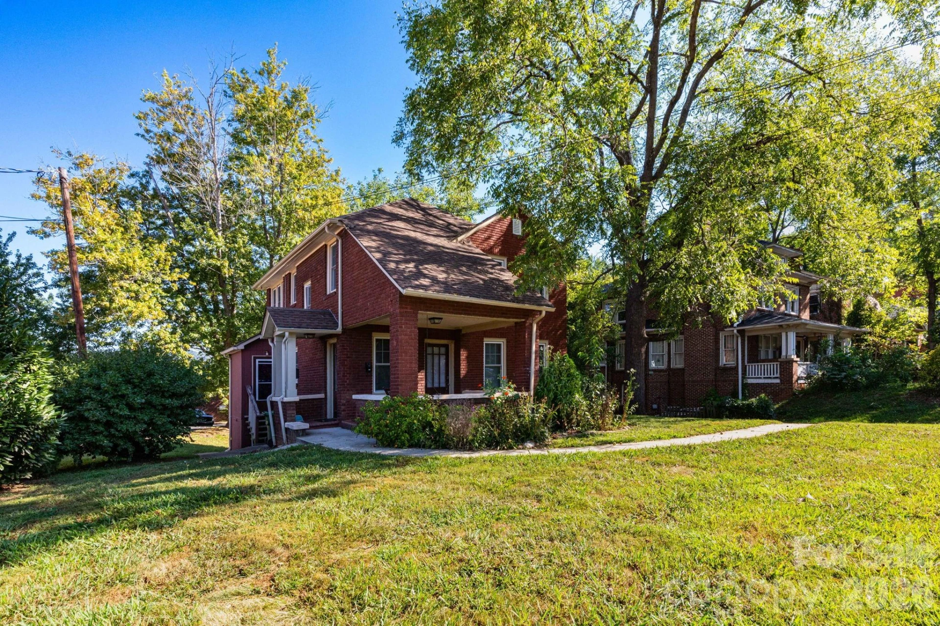 16 Gracelyn Road
