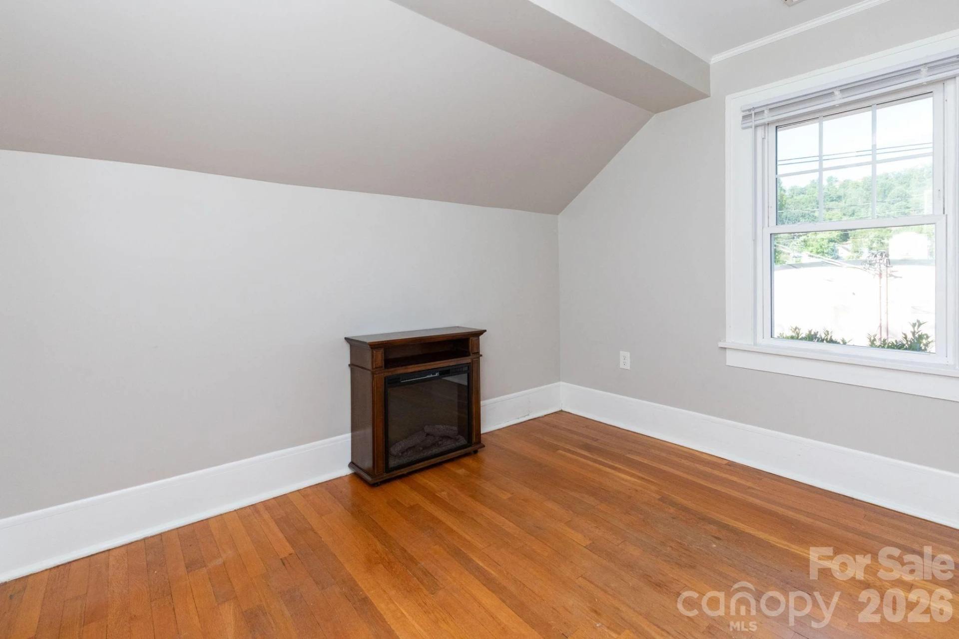 16 Gracelyn Road - Photo 5