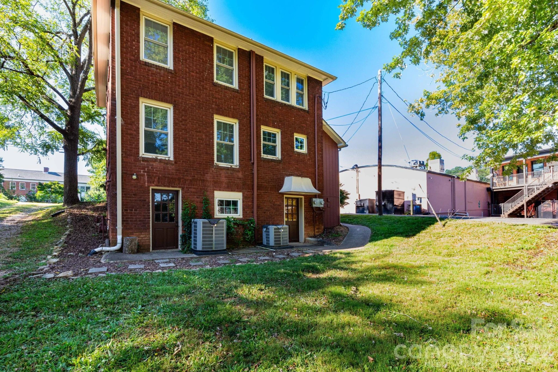 16 Gracelyn Road - Photo 11