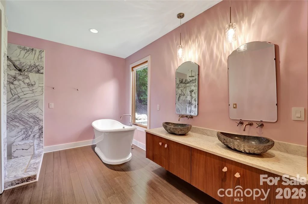 8 Nottingham Drive - Photo 15