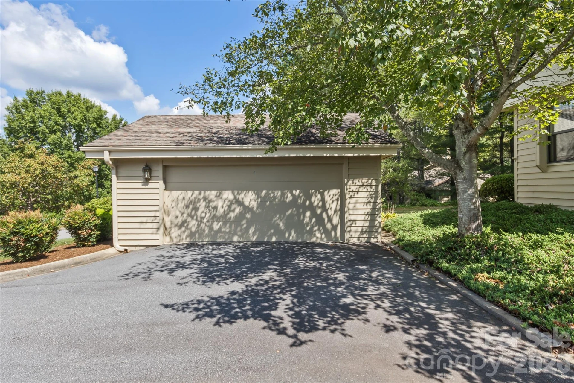 3001 Saint Augustine Place #AA1 - Photo 2
