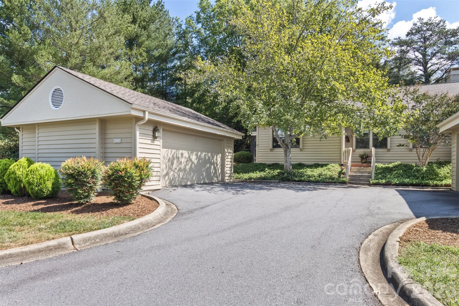 3001 Saint Augustine Place #AA1 - Photo 3