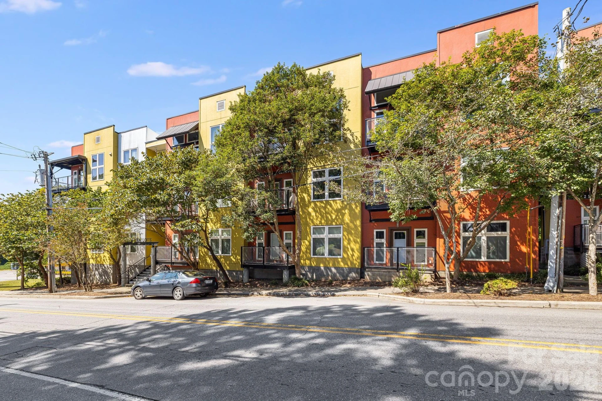 125 Clingman Avenue #203