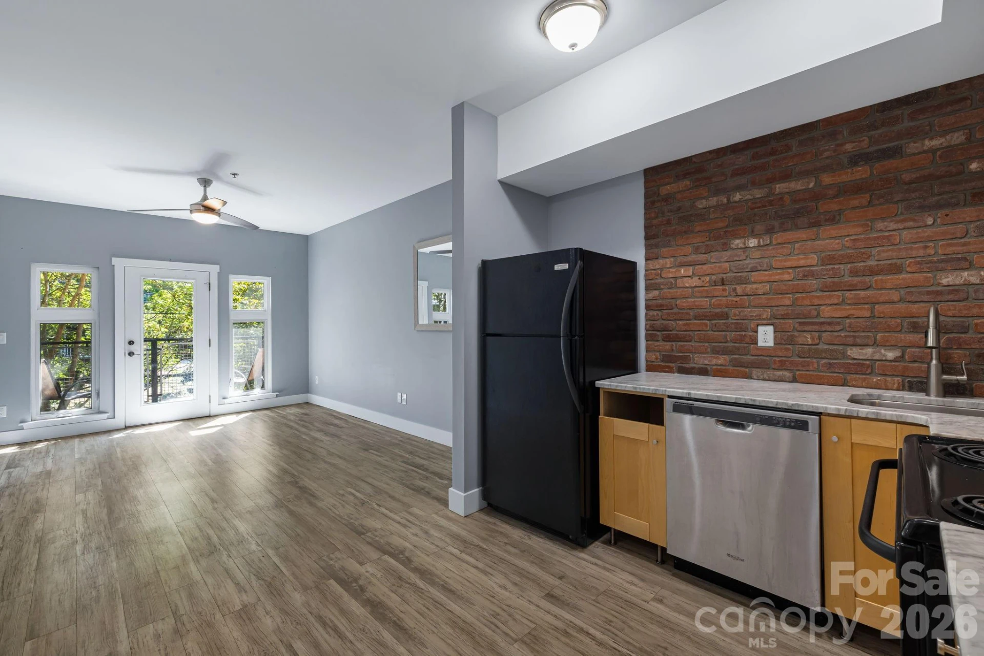 125 Clingman Avenue #203 - Photo 3