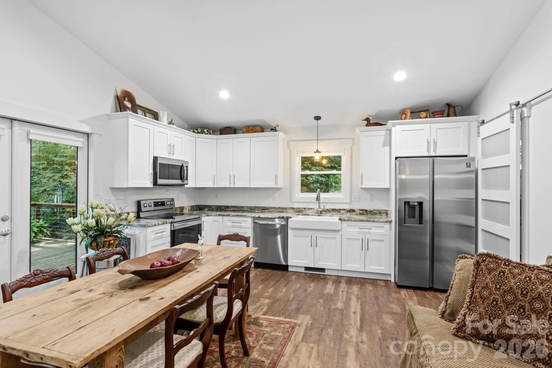 400 Laurel Drive - Photo 10
