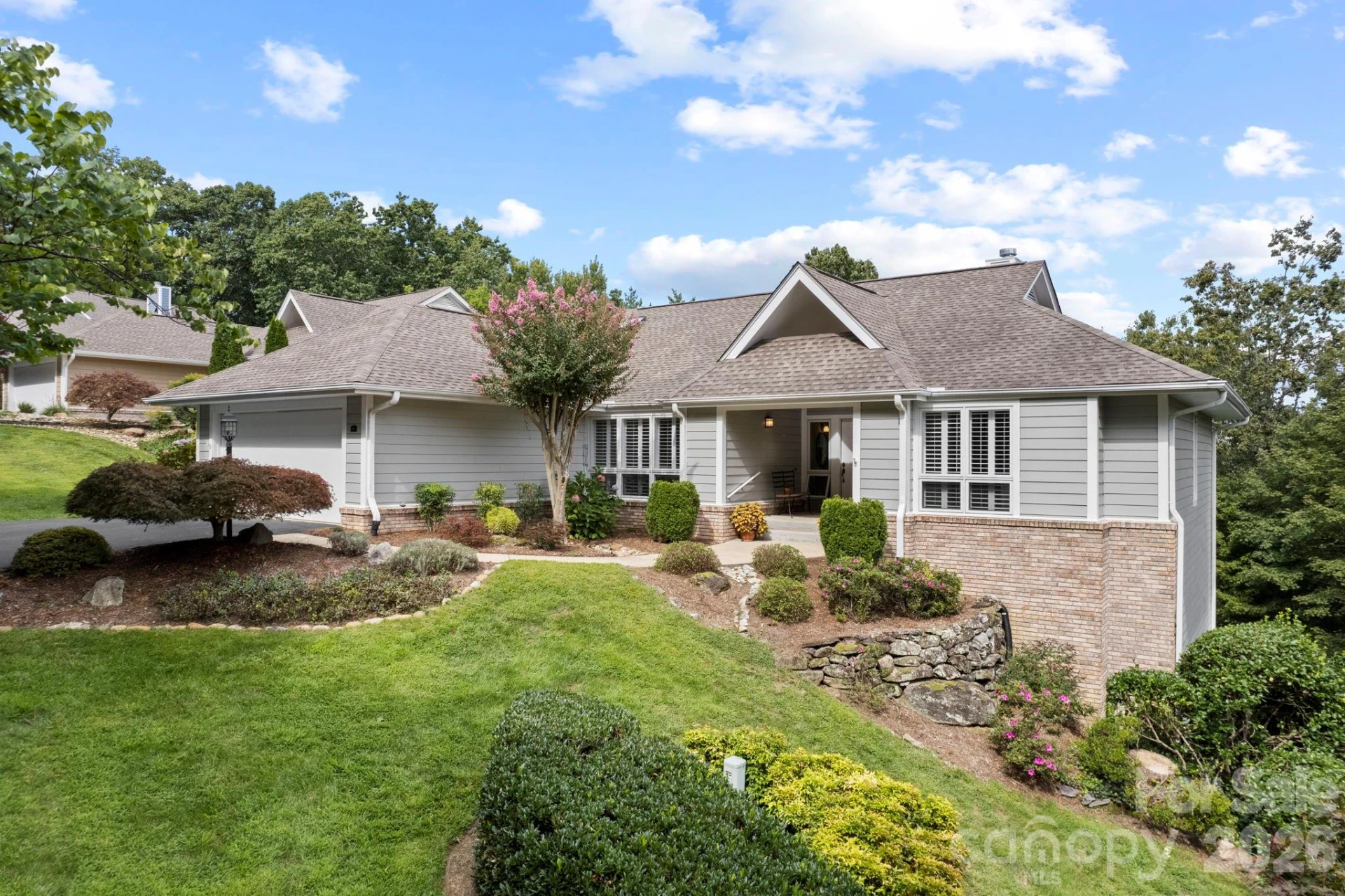 414 Ledgemont Court - Photo 3