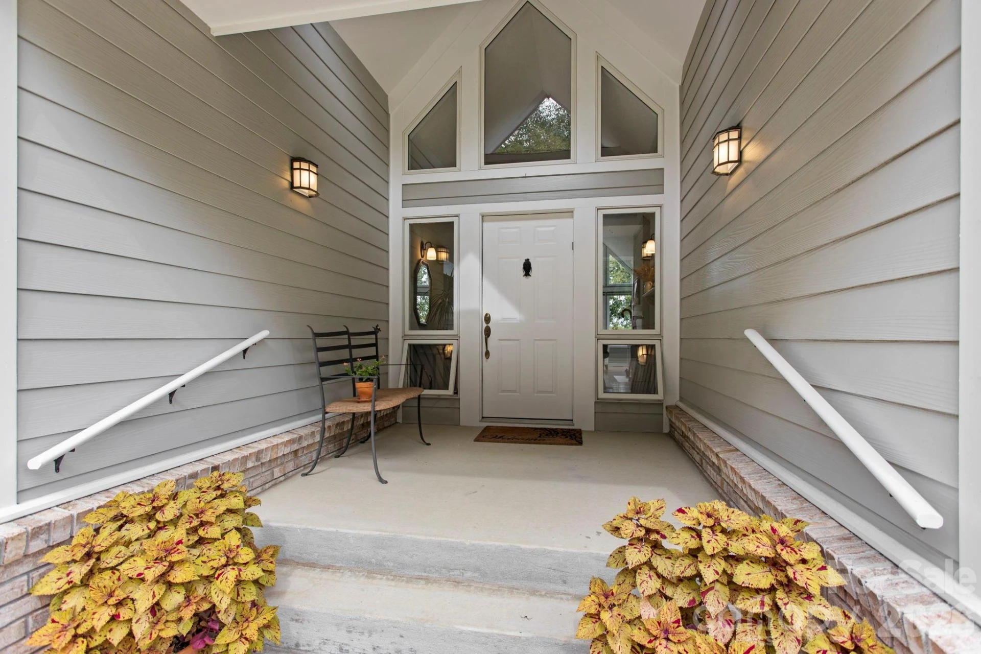 414 Ledgemont Court - Photo 4