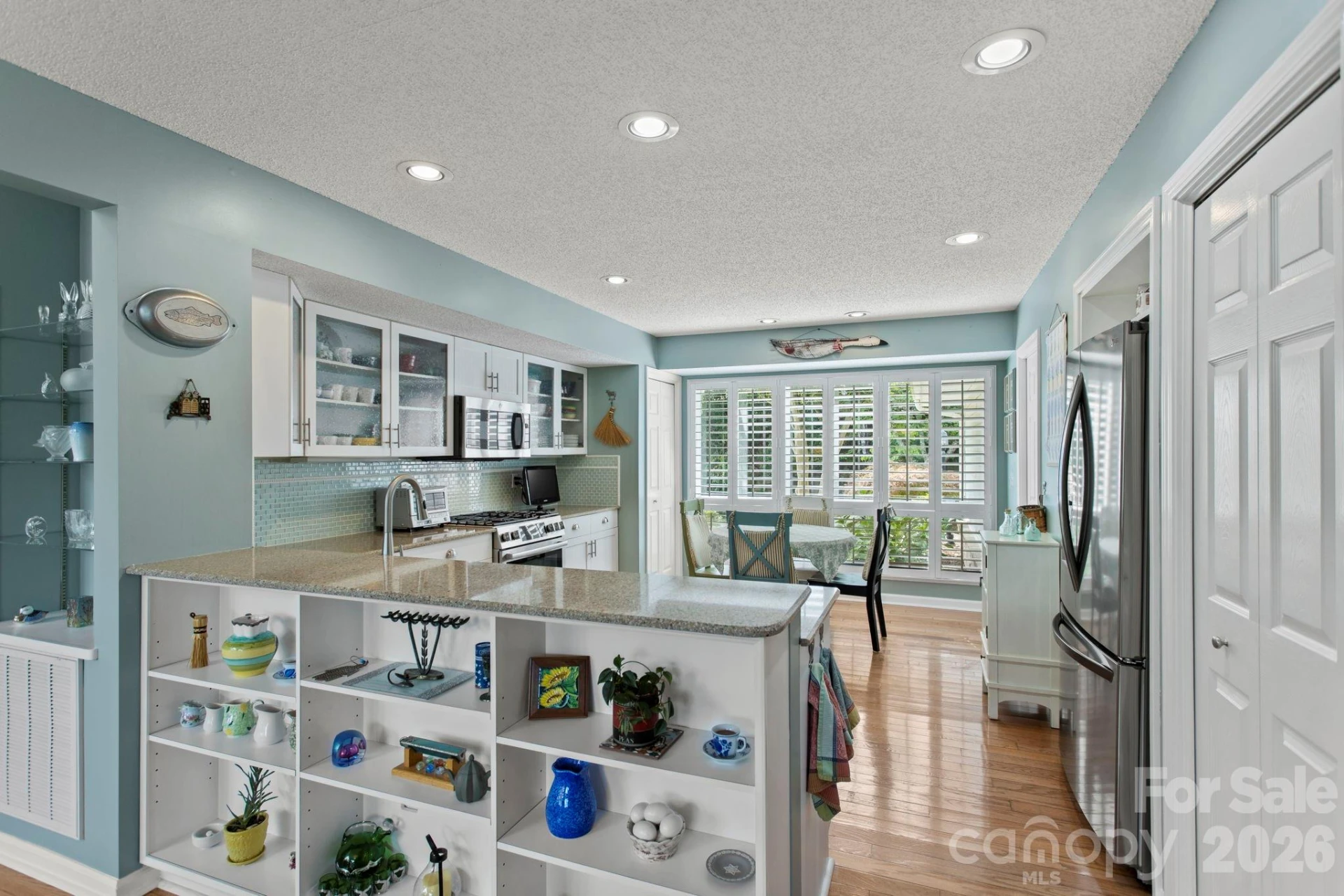 414 Ledgemont Court - Photo 12