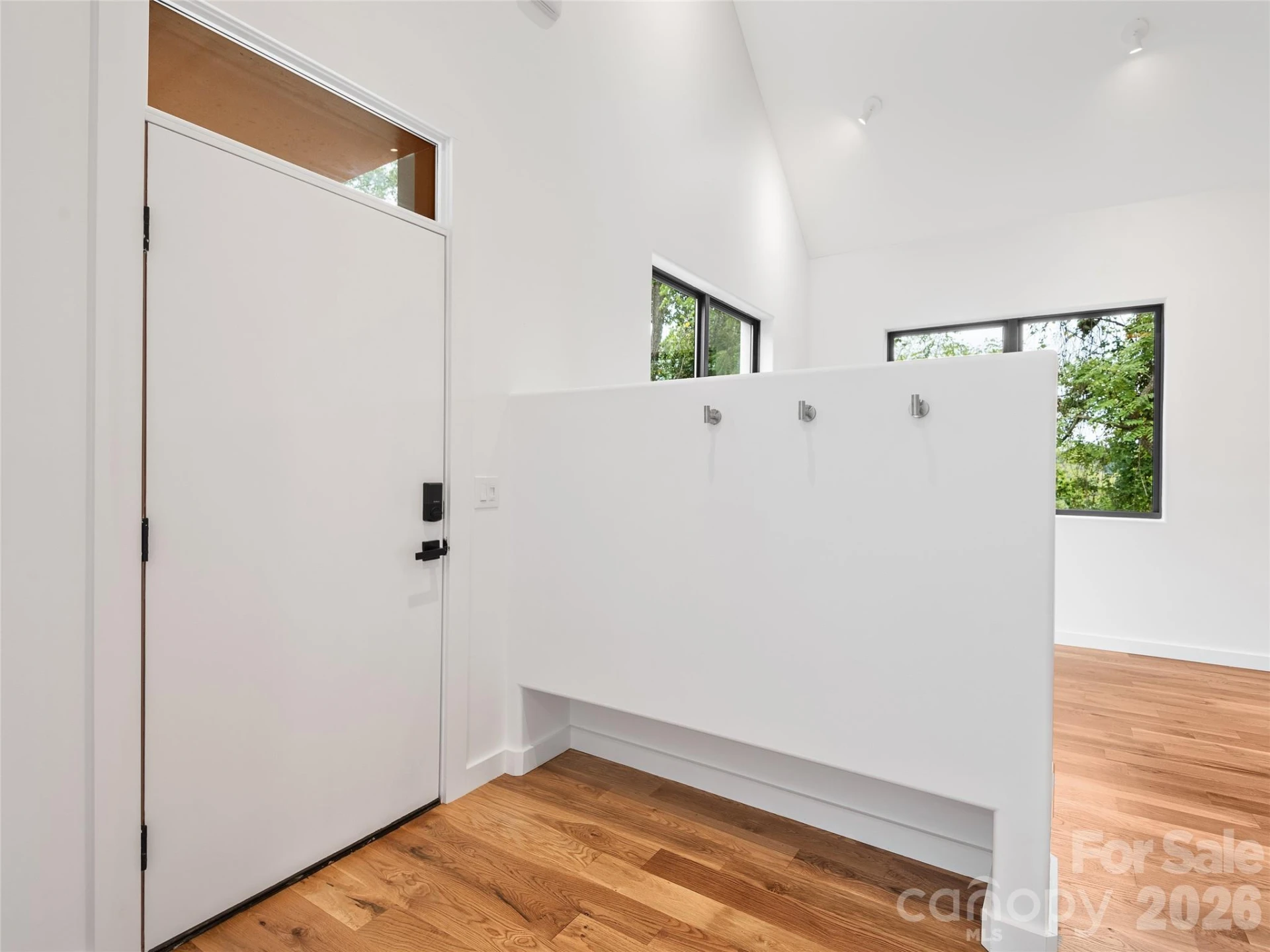 435 W Haywood Street - Photo 8