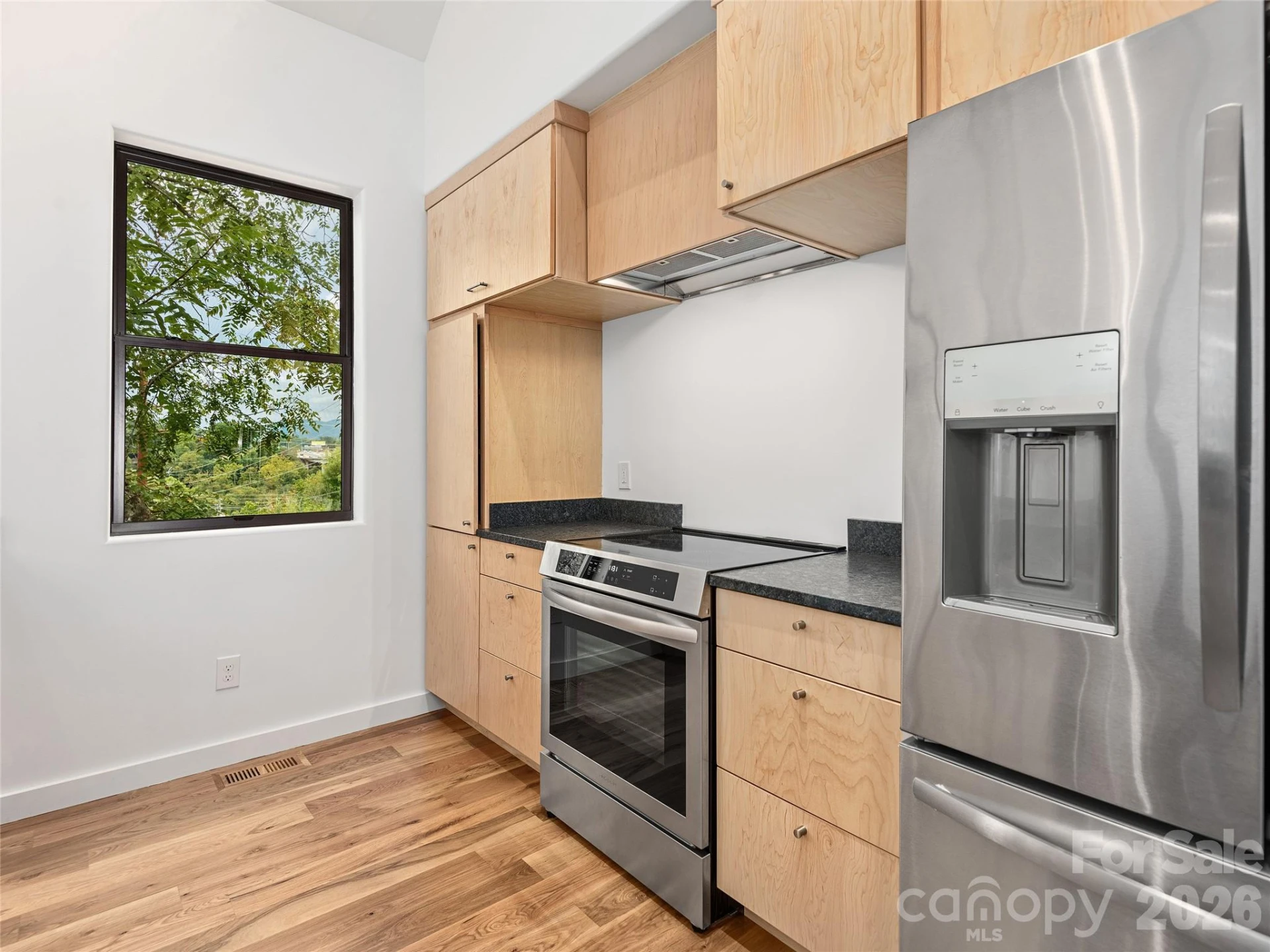 435 W Haywood Street - Photo 12