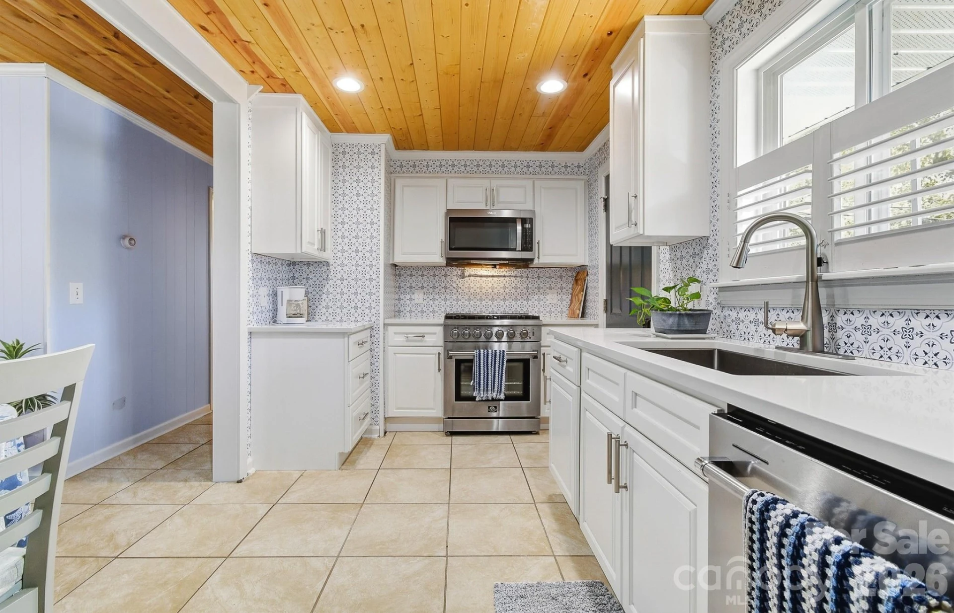 312 Jack Street - Photo 3