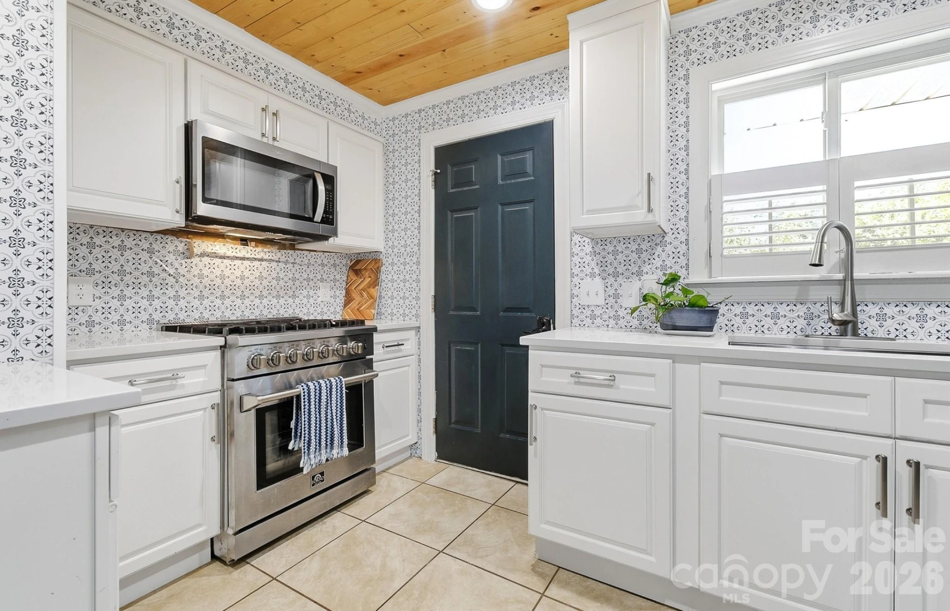312 Jack Street - Photo 10