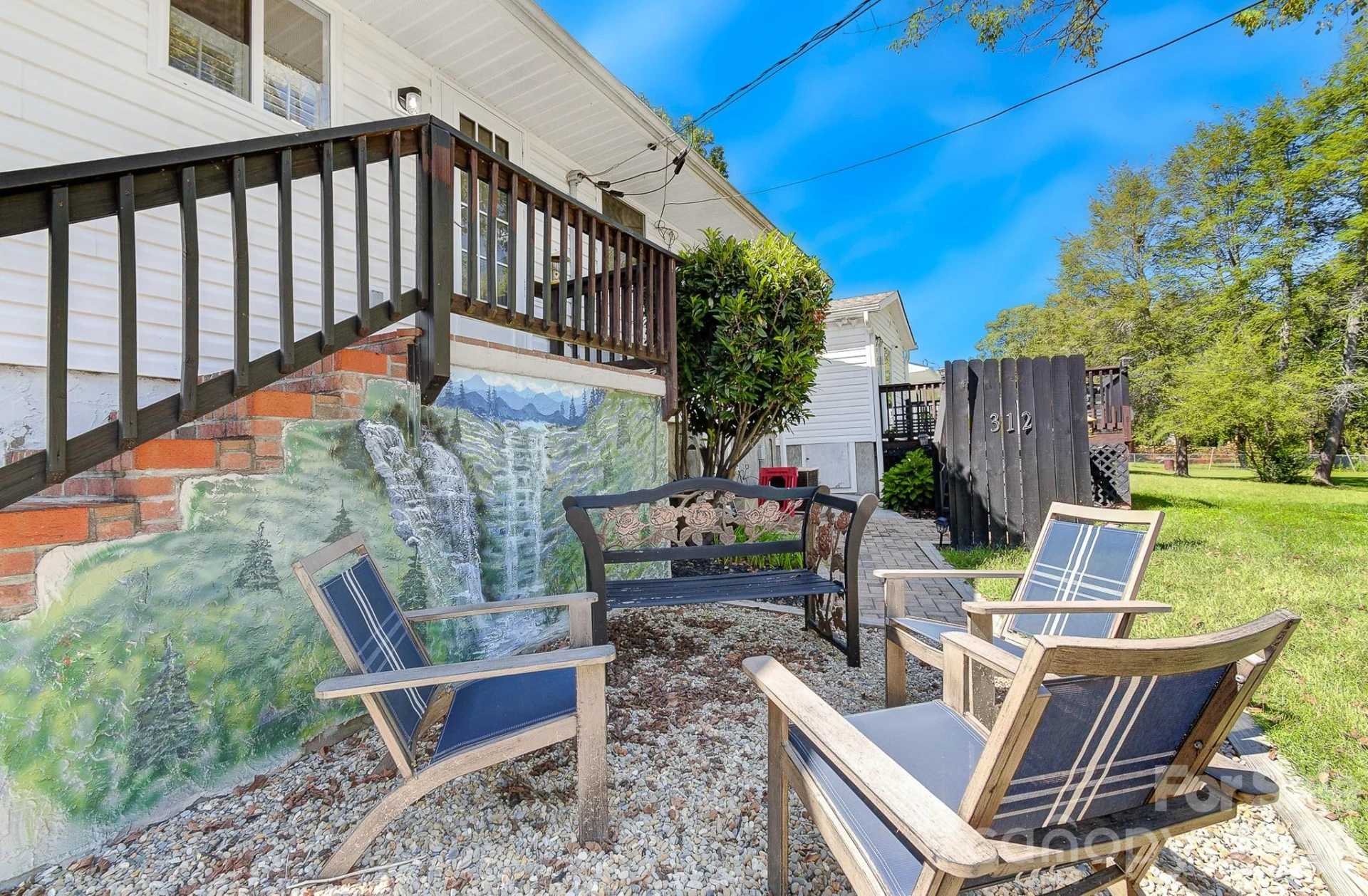 312 Jack Street - Photo 22
